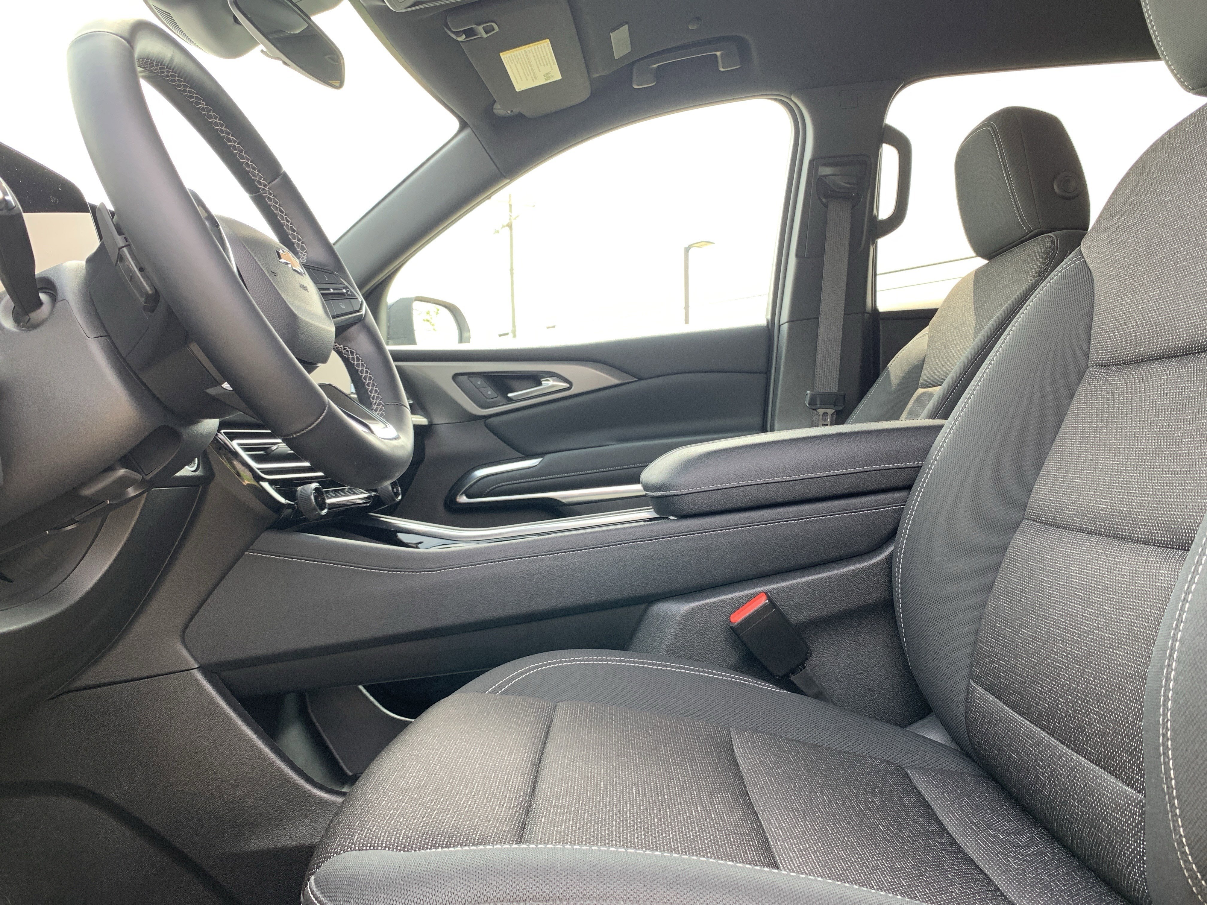 Used 2024 Chevrolet Traverse LT image 16