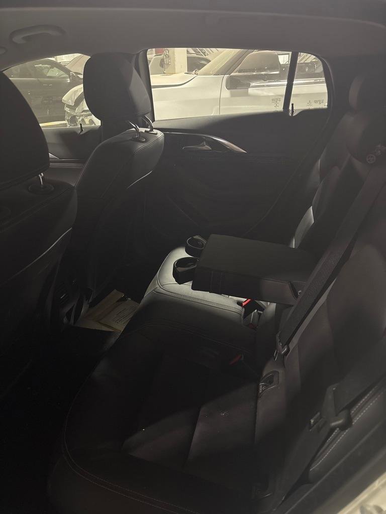 Used 2018 INFINITI QX30 Premium w/ Cargo Package image 21