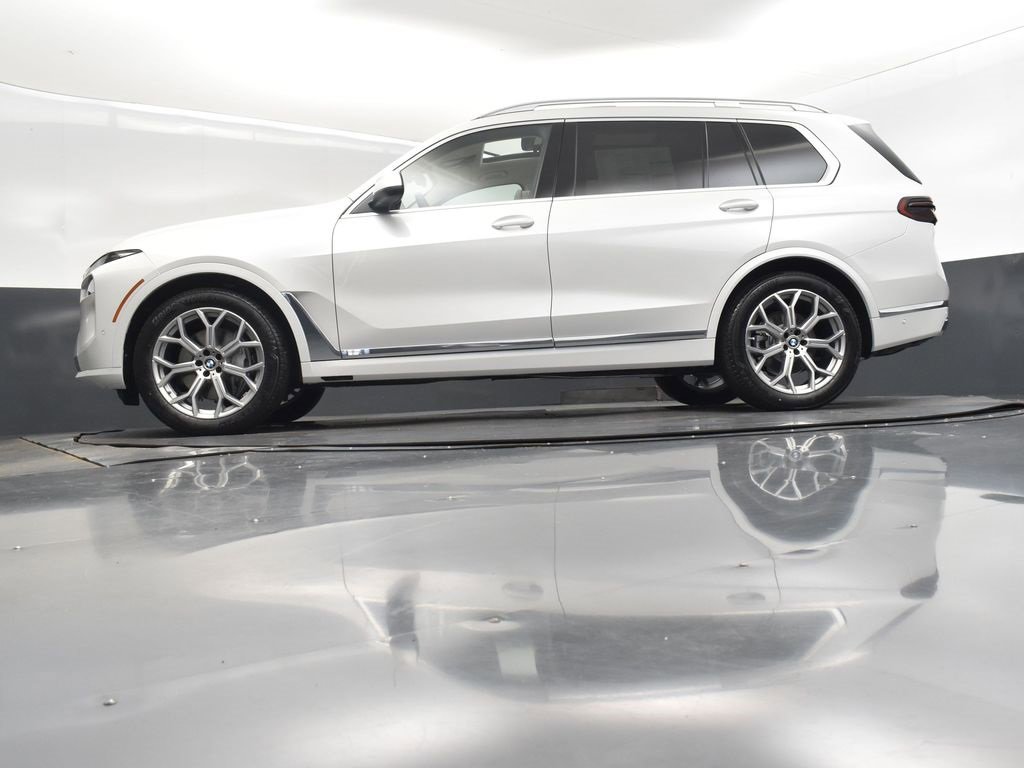 New 2026 BMW X7 xDrive40i w/ Executive Package image 40