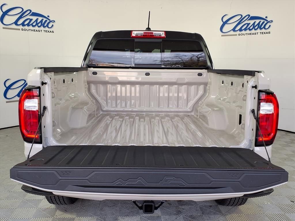 New 2026 GMC Canyon Elevation image 17