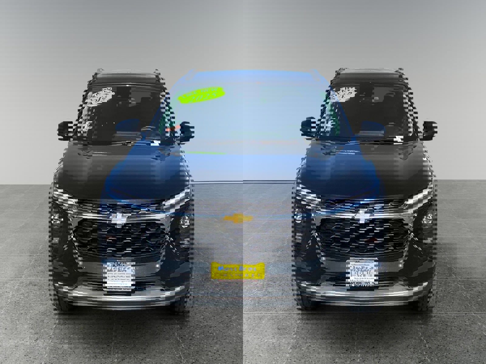 Used 2025 Chevrolet Trax LT image 8