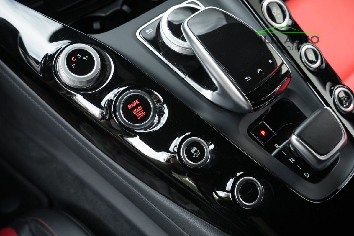 Used 2019 Mercedes-Benz AMG GT Roadster image 29