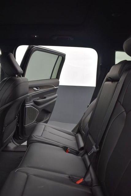 New 2026 Jeep Grand Cherokee L Limited AWD/4WD image 8