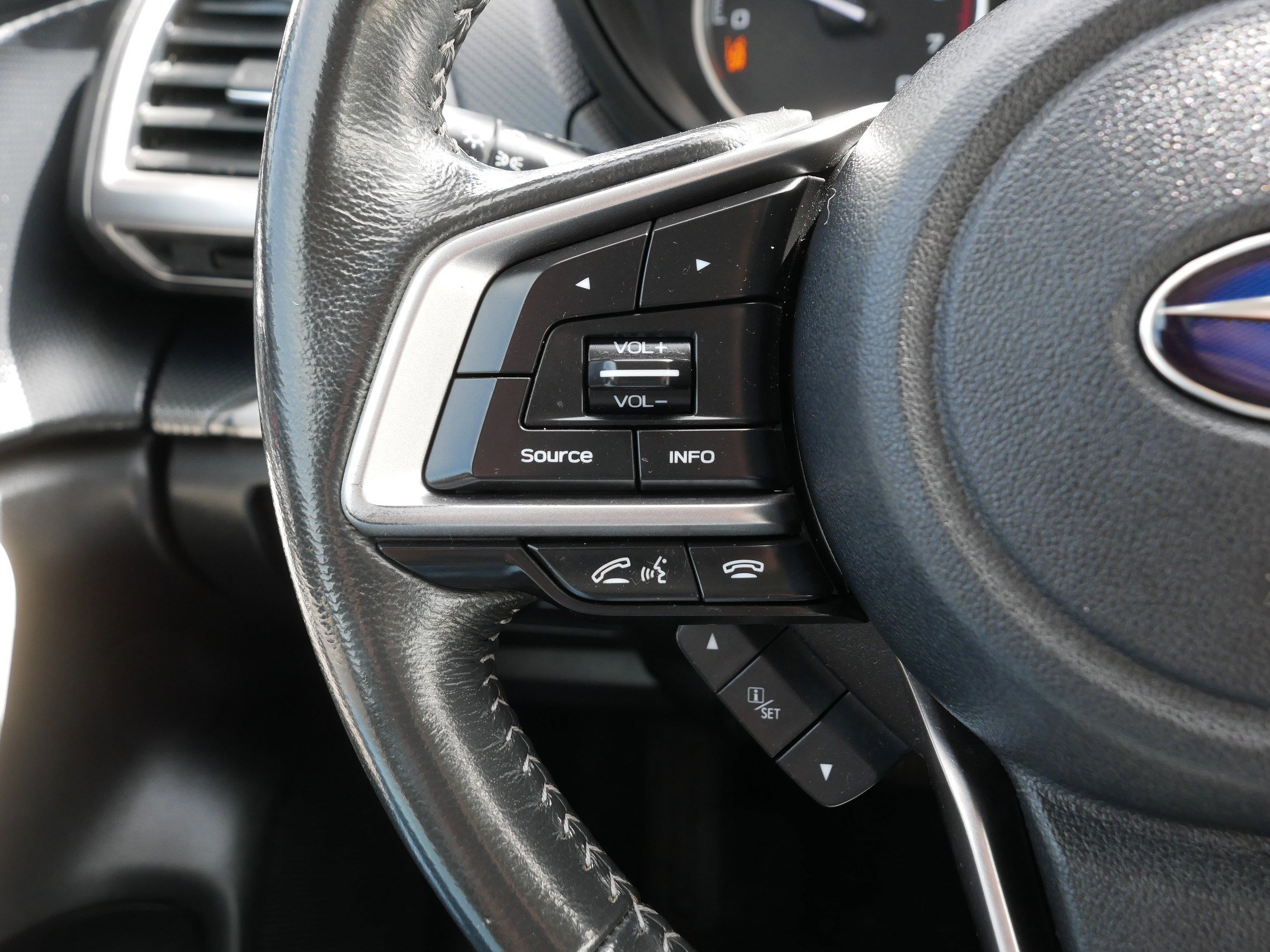 Used 2020 Subaru Forester Premium AWD/4WD image 30