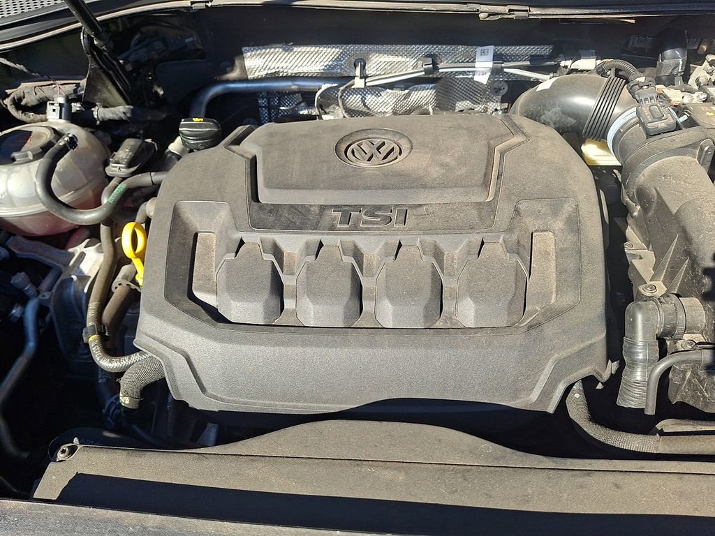 Used 2022 Volkswagen Tiguan SE AWD/4WD image 28