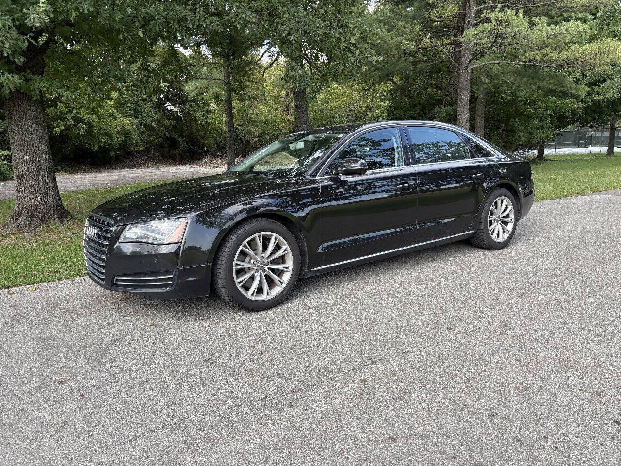 Used 2012 Audi A8 L 4.2 AWD/4WD image 2