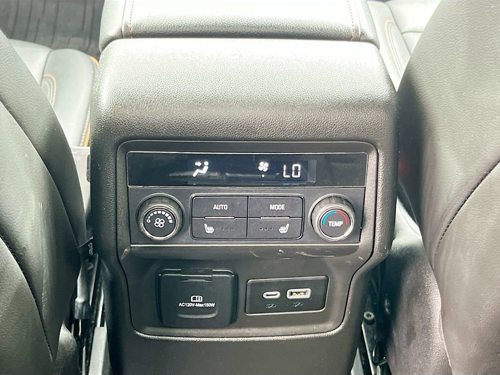 Used 2023 GMC Acadia AT4 w/ Preferred Package AWD/4WD image 27