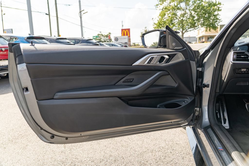 Used 2022 BMW M4 xDrive Competition w/ M Carbon Exterior Package AWD/4WD image 18