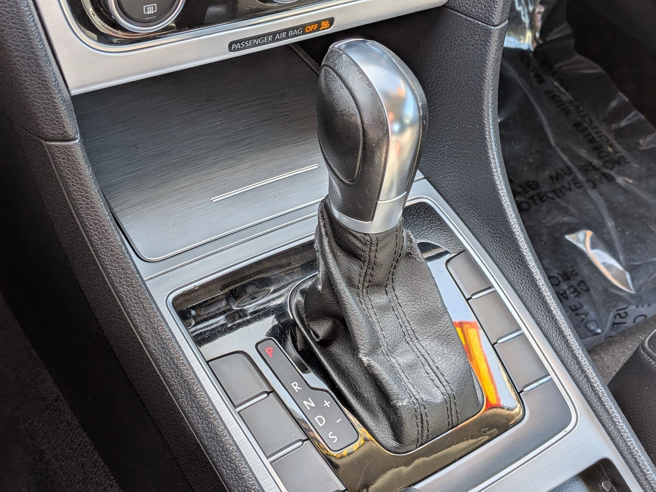 Used 2012 Volkswagen Passat 2.5 SE image 18