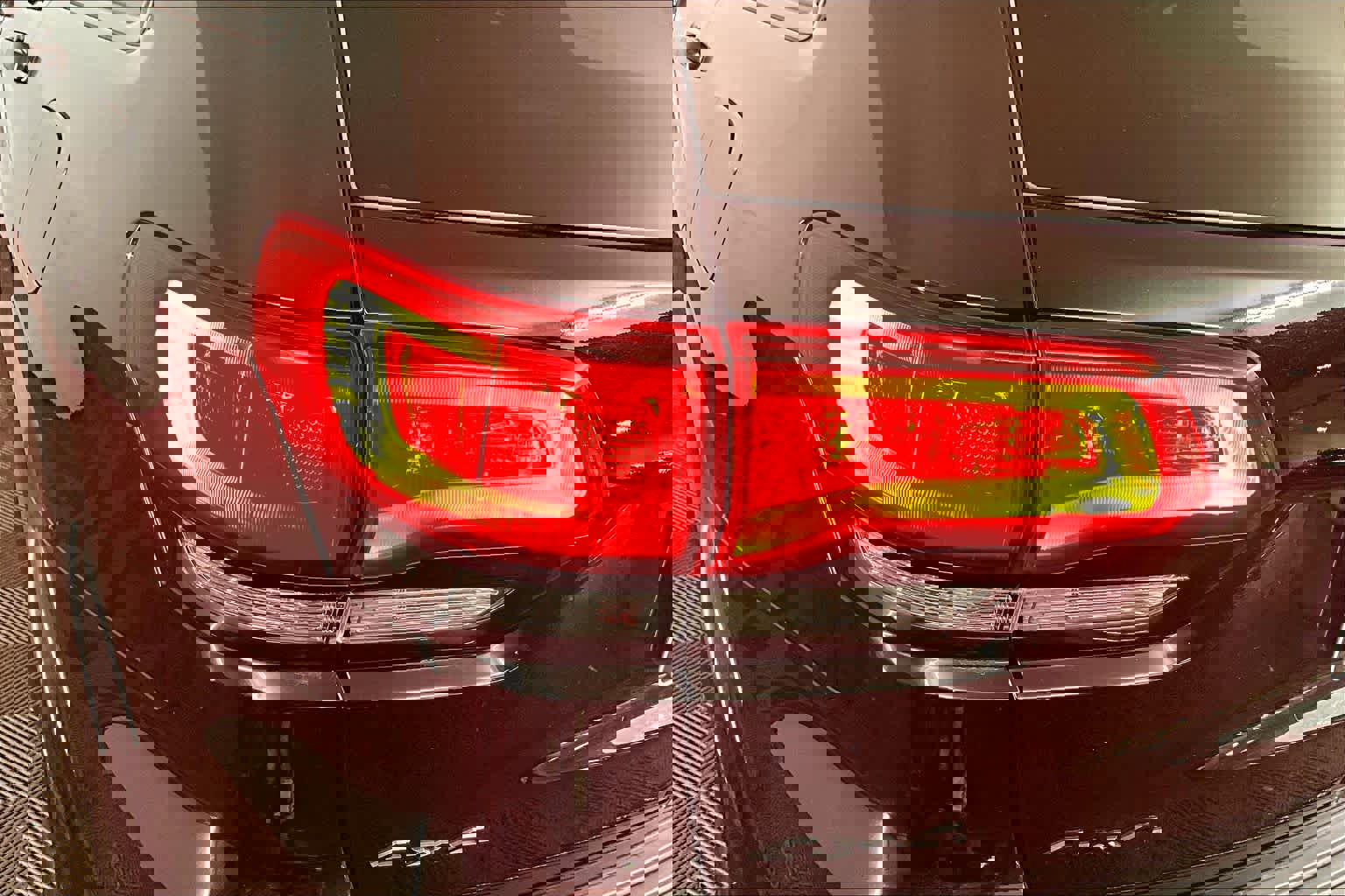 Used 2018 Jeep Grand Cherokee Altitude AWD/4WD image 26