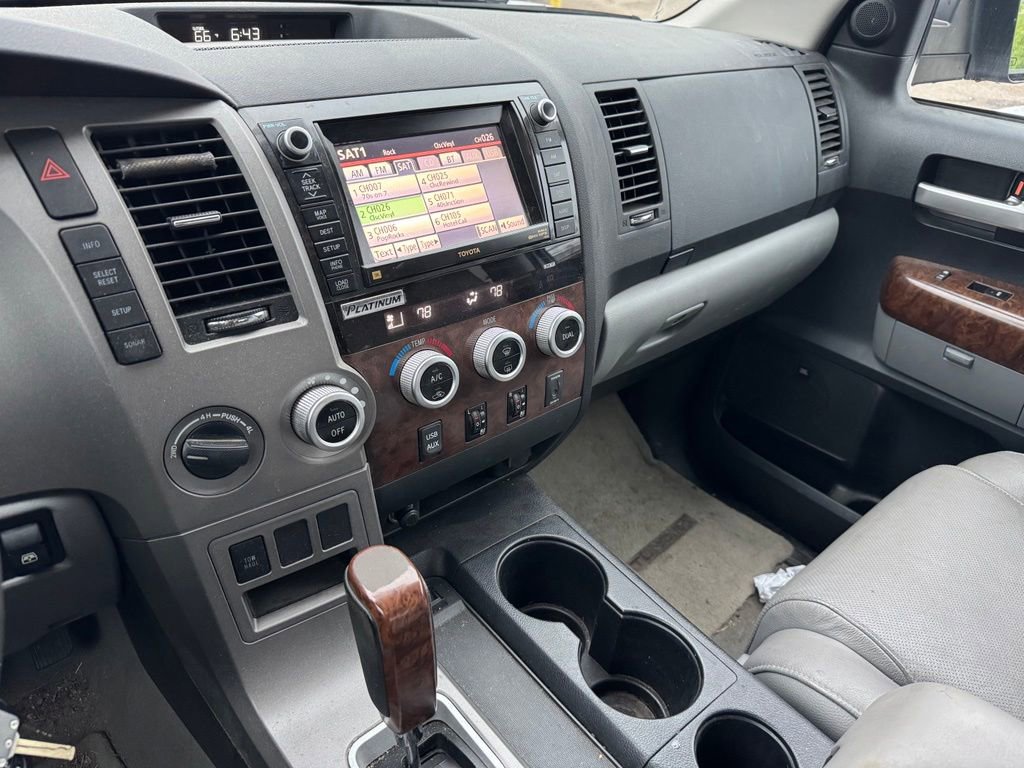 Used 2010 Toyota Tundra Limited AWD/4WD image 9