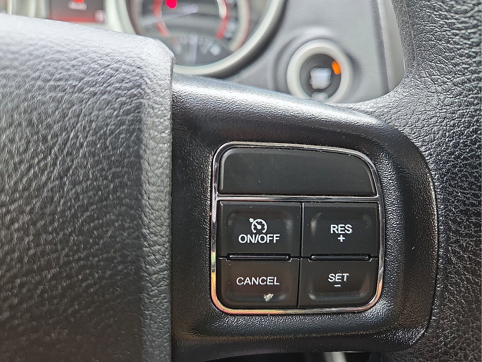 Used 2020 Dodge Journey SE w/ Blacktop Package image 18