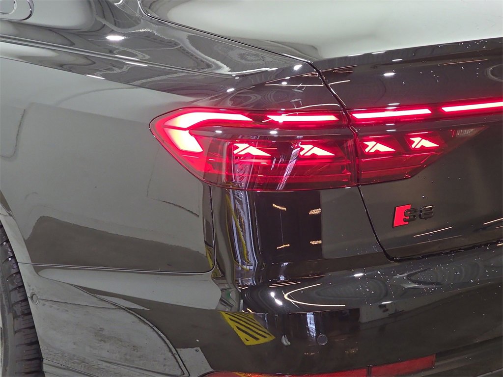 New 2025 Audi S8 image 34