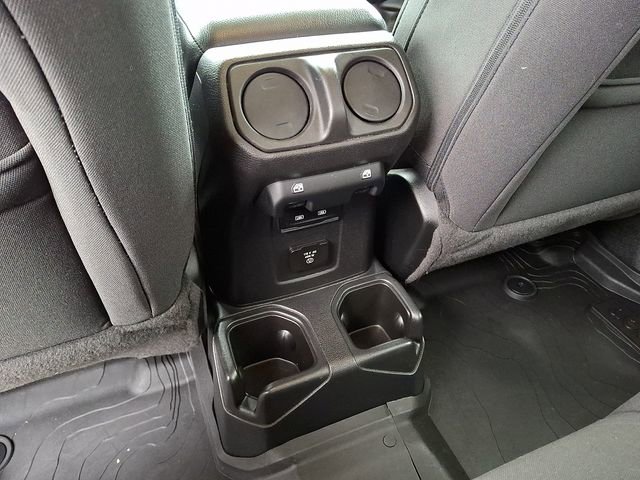 Used 2023 Jeep Gladiator Willys image 13