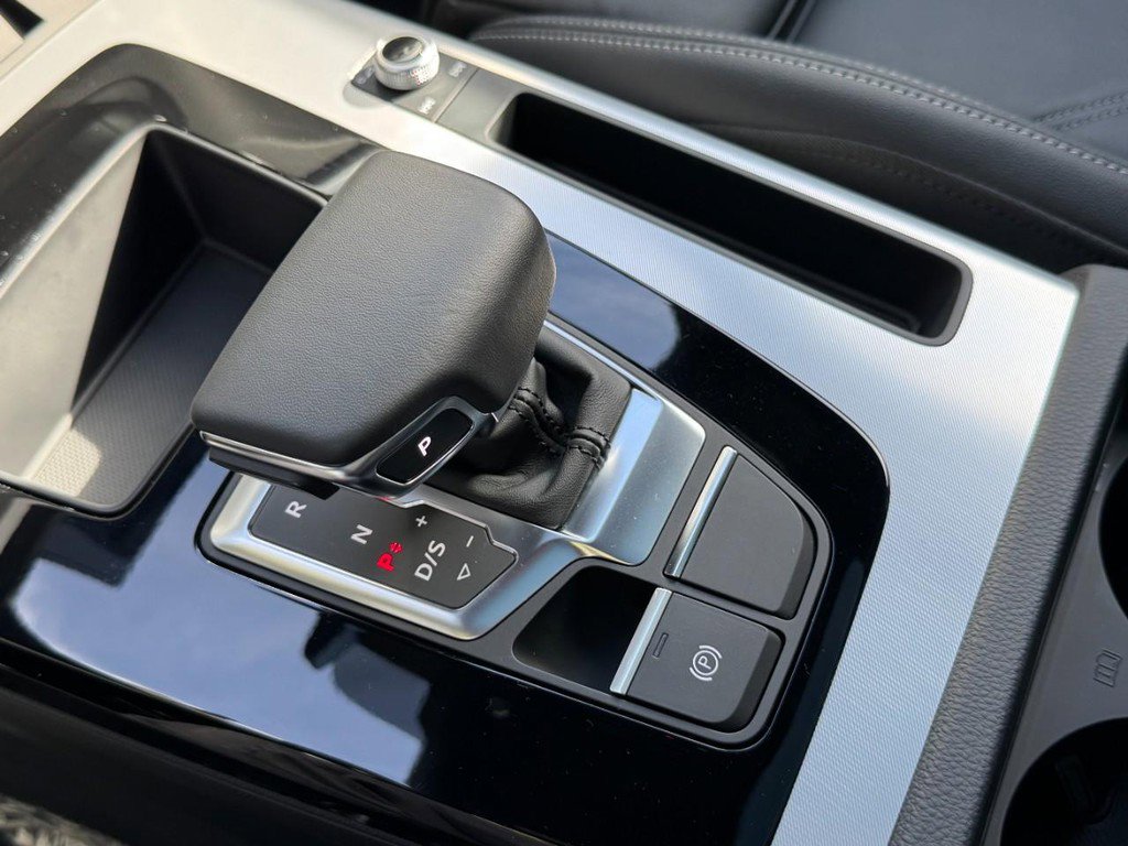 Used 2025 Audi Q5 2.0T Premium w/ Convenience Plus Package image 20