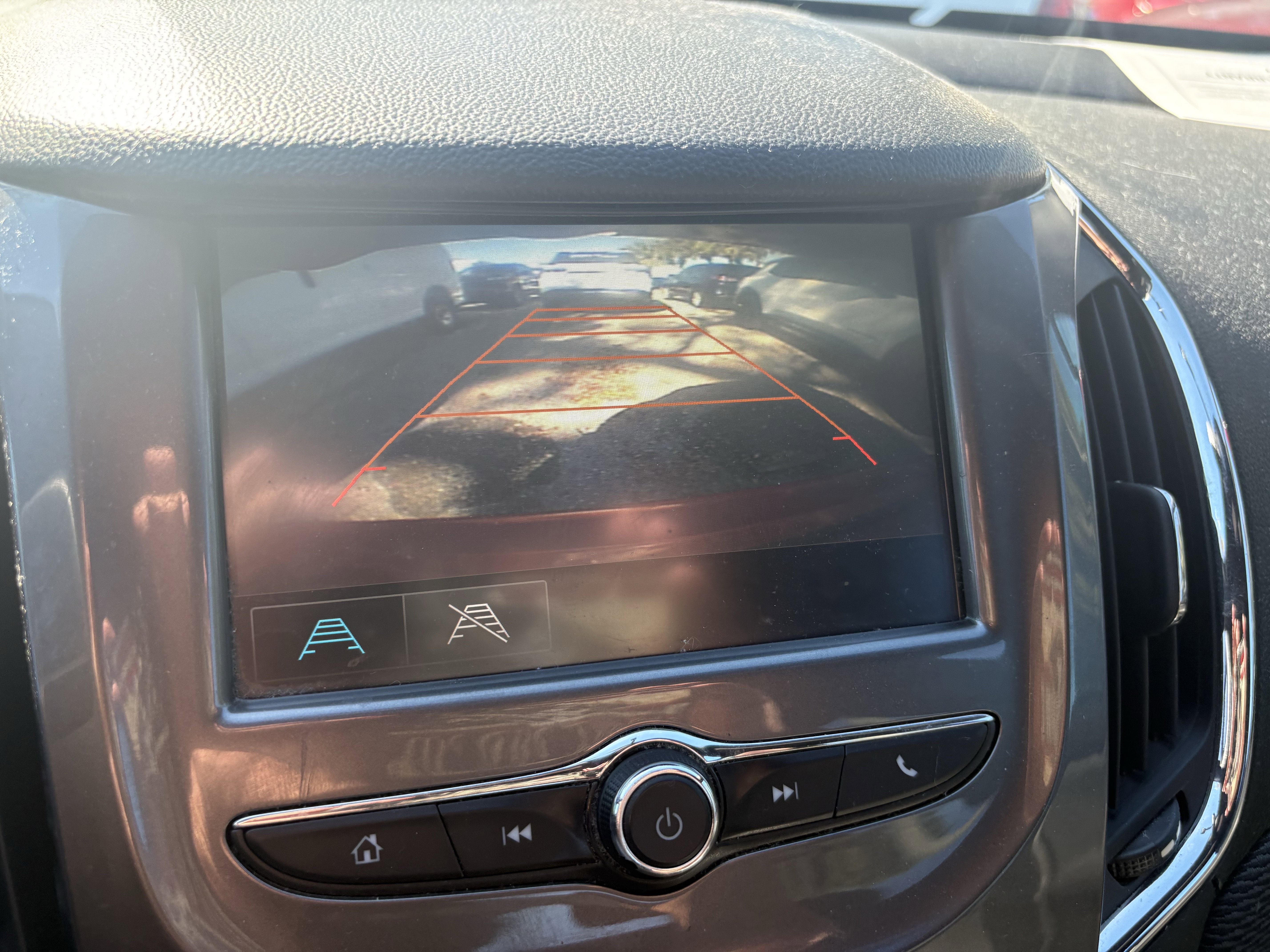 Used 2017 Chevrolet Cruze LT w/ Convenience Package image 11