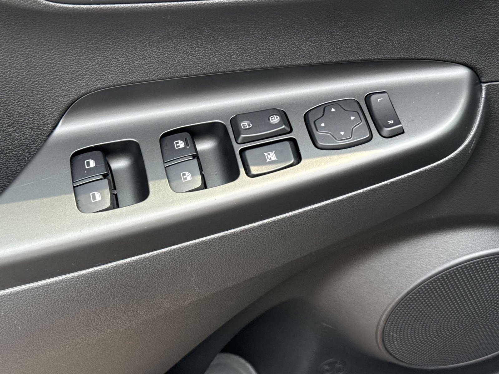 Certified 2023 Hyundai Kona SEL w/ Convenience Package FWD image 15