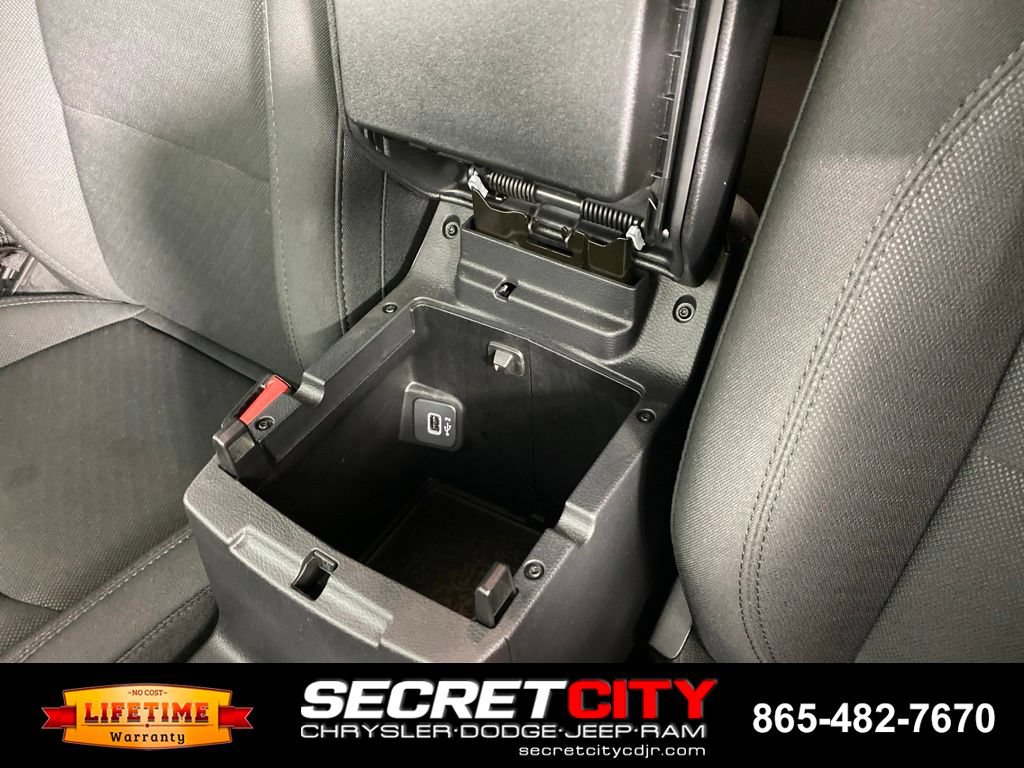 Used 2023 Jeep Wrangler Unlimited w/ Sun & Screen Package AWD/4WD image 26