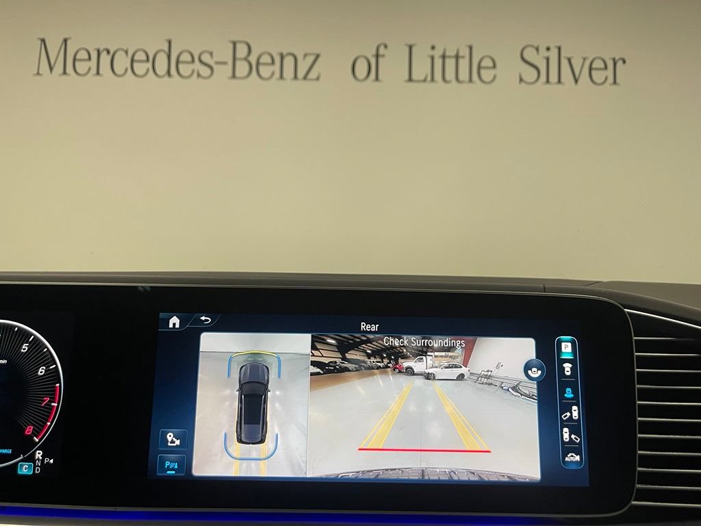 Certified 2024 Mercedes-Benz Maybach GLS 600 4MATIC image 33
