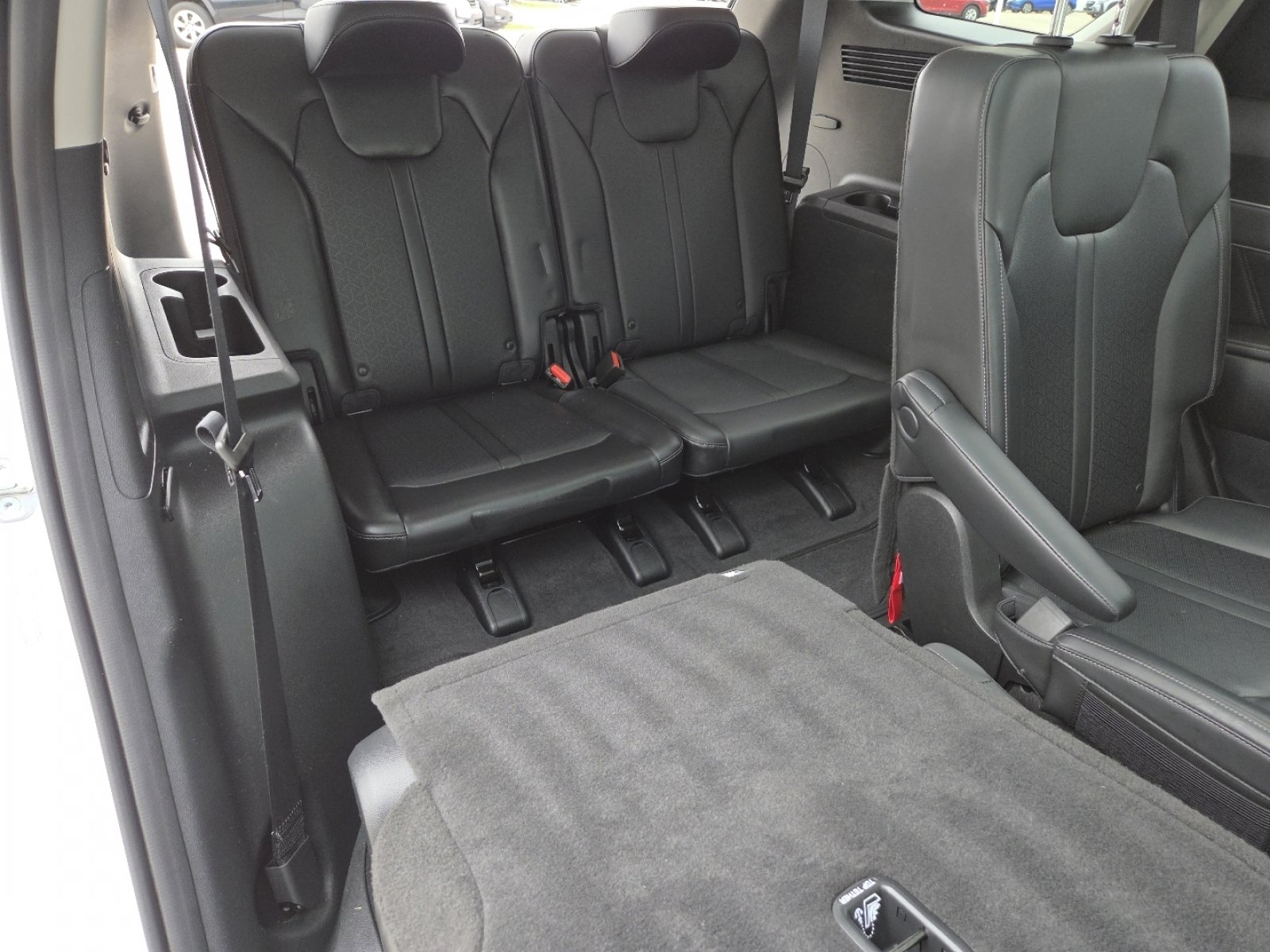 Used 2023 Kia Sorento SX image 22