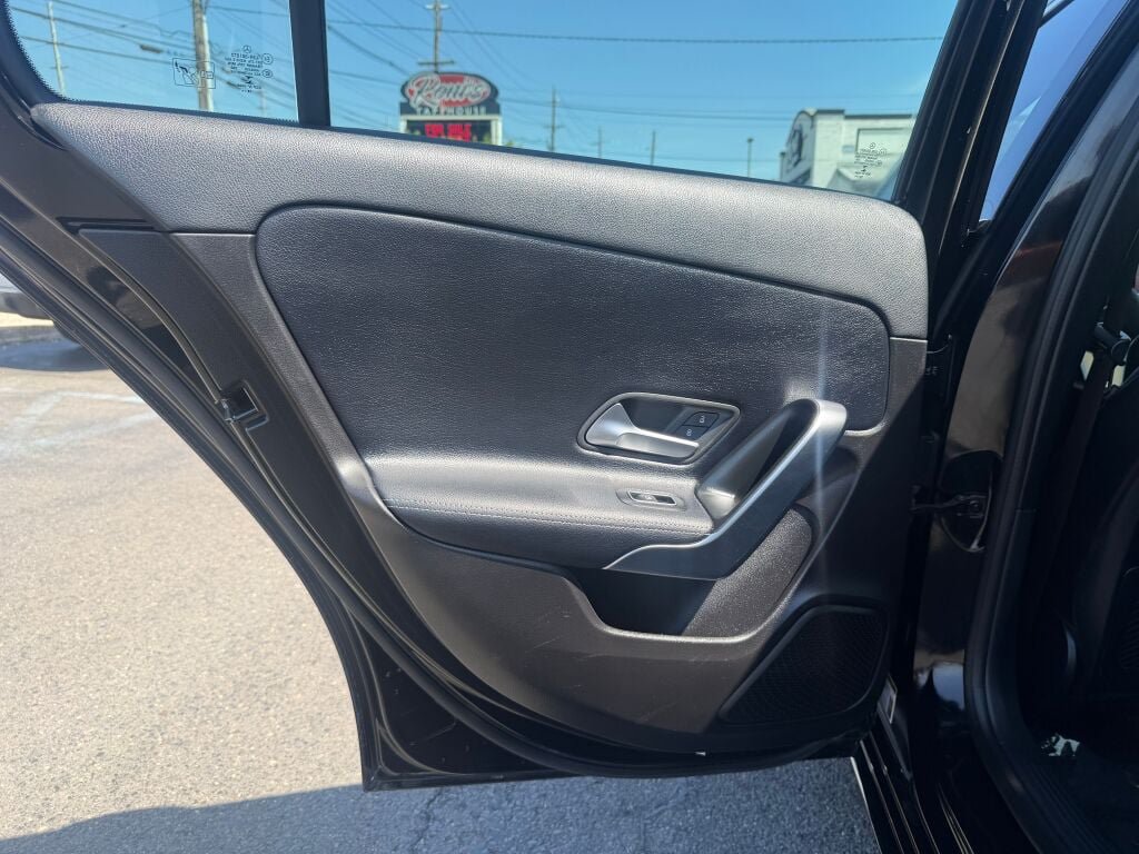 Used 2019 Mercedes-Benz A 220 image 23