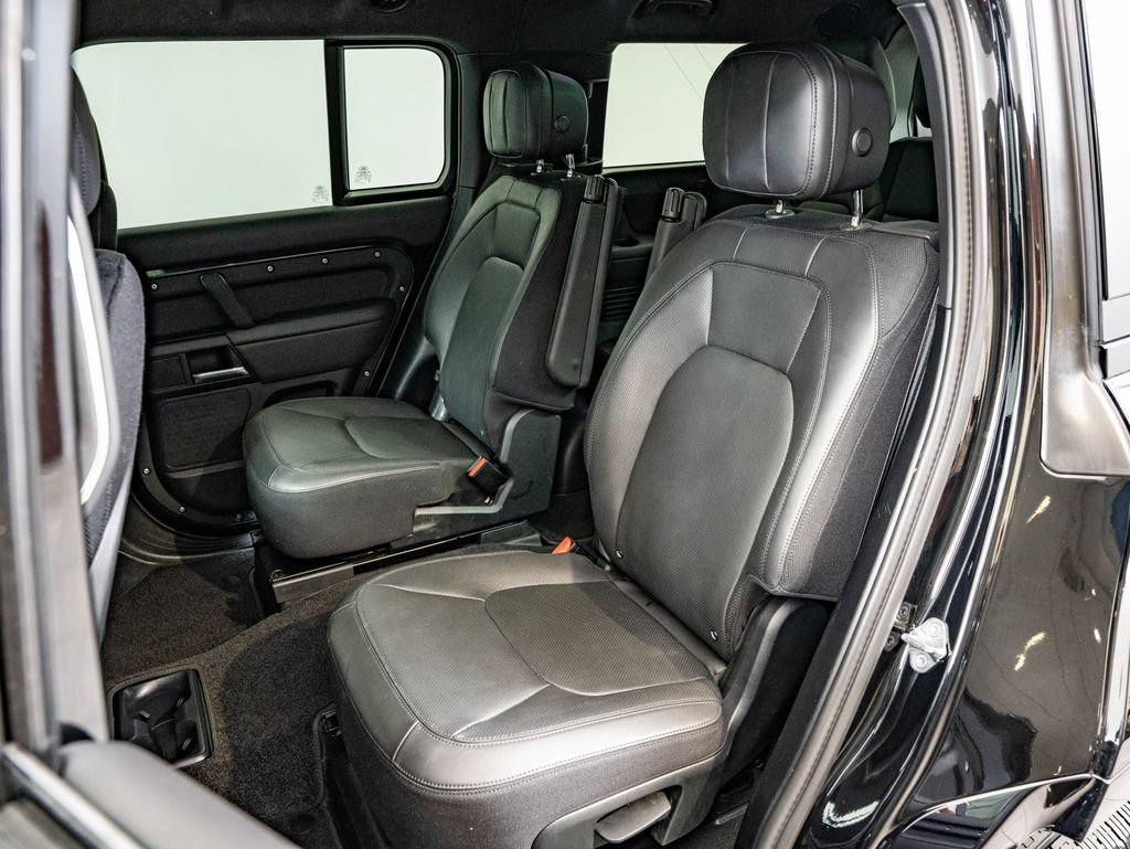 Used 2025 Land Rover Defender 130 V8 AWD/4WD image 44