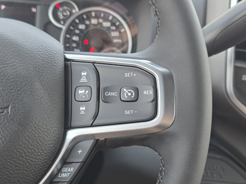 New 2026 RAM 3500 Big Horn AWD/4WD image 19