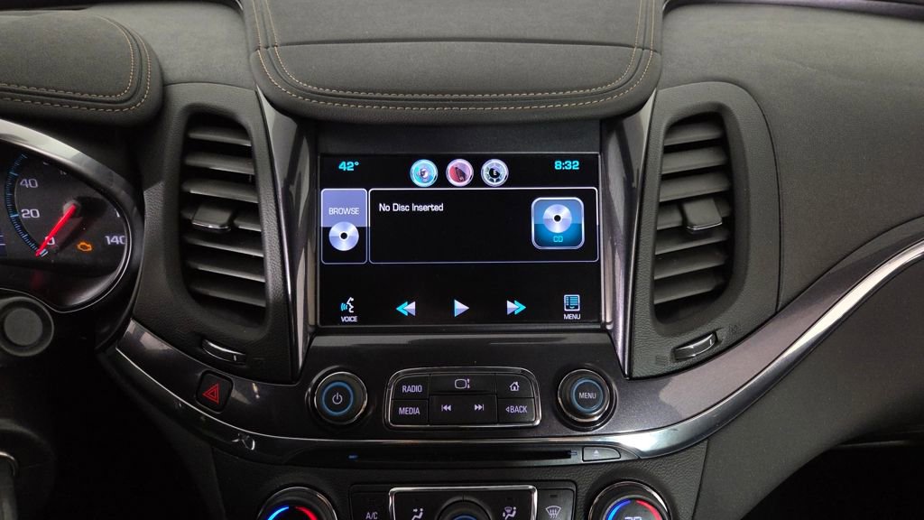 Used 2014 Chevrolet Impala LT w/ Premium Seating Package image 21