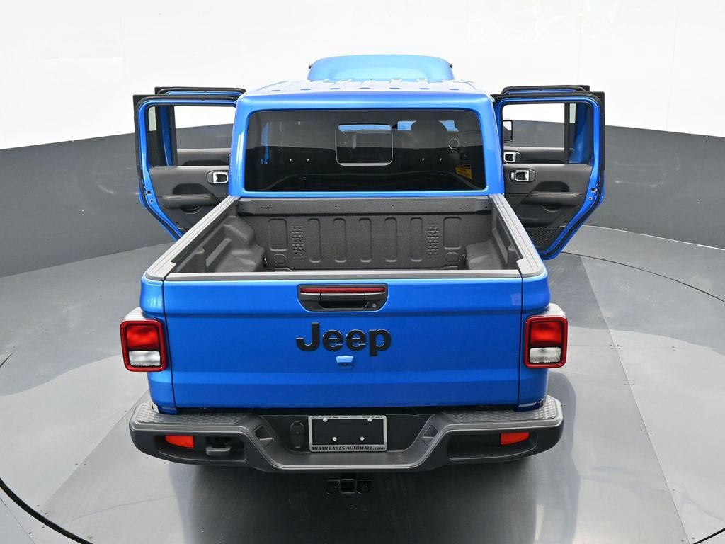Used 2024 Jeep Gladiator Sport w/ Premium Package image 33
