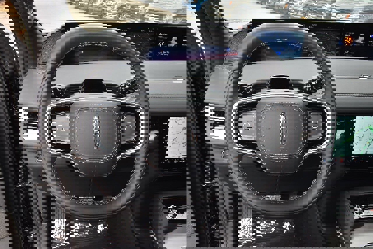 New 2025 Lincoln Navigator Reserve w/ Jet Appearance Package image 30