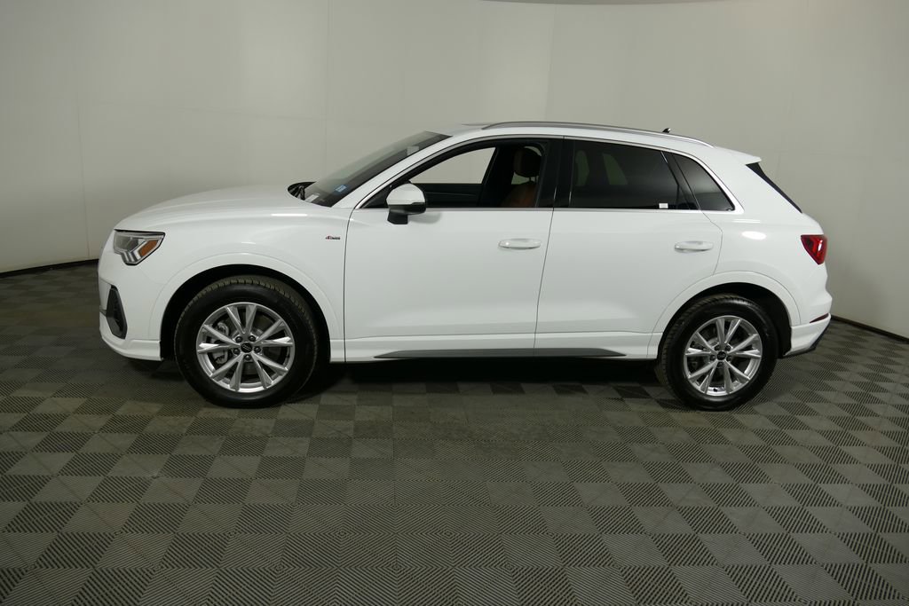 Certified 2025 Audi Q3 2.0T Premium Plus w/ Premium Plus Package AWD/4WD image 28