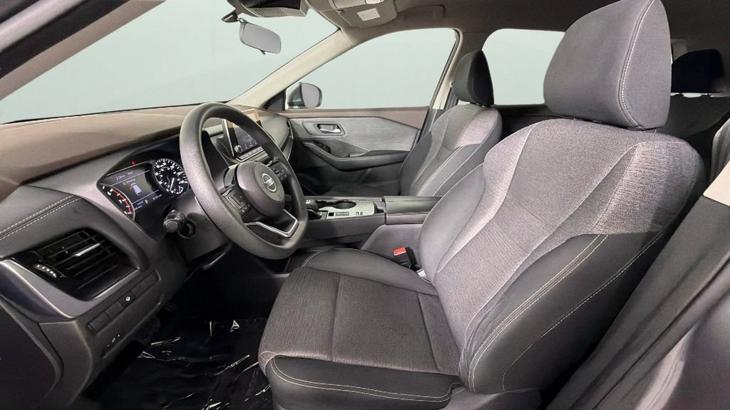 Used 2021 Nissan Rogue SV FWD image 17