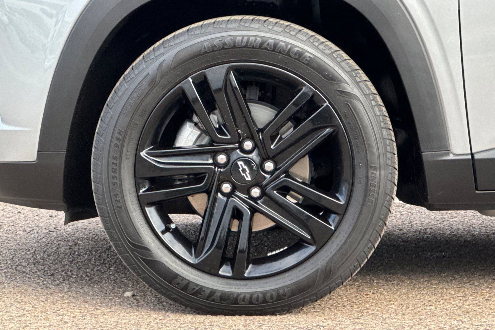 Used 2024 Chevrolet Trax ACTIV w/ Sunroof Package image 24