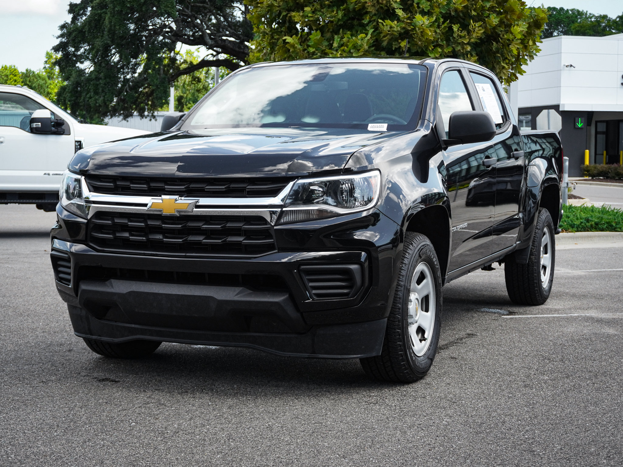 Used 2021 Chevrolet Colorado W/T RWD image 7