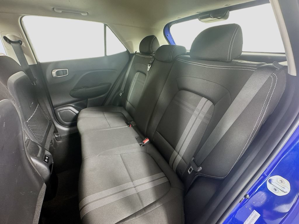 Certified 2025 Hyundai Venue SEL FWD image 24