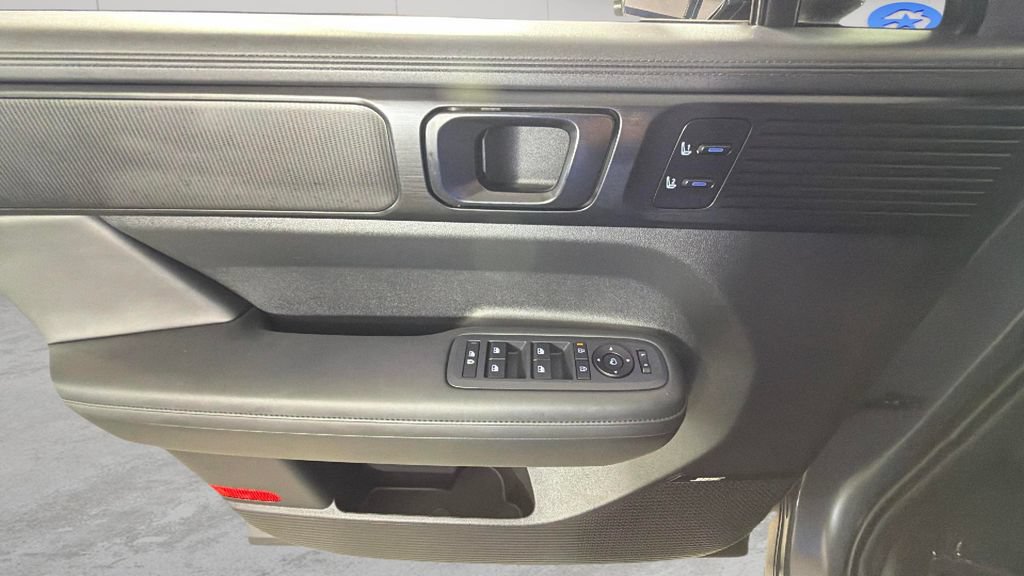 Used 2024 Hyundai Santa Fe Calligraphy FWD image 26