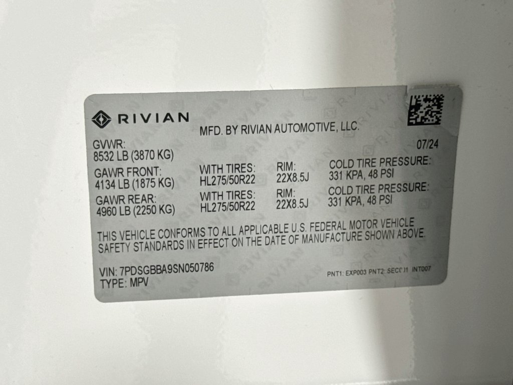 Used 2025 Rivian R1S Adventure Dual AWD/4WD image 46