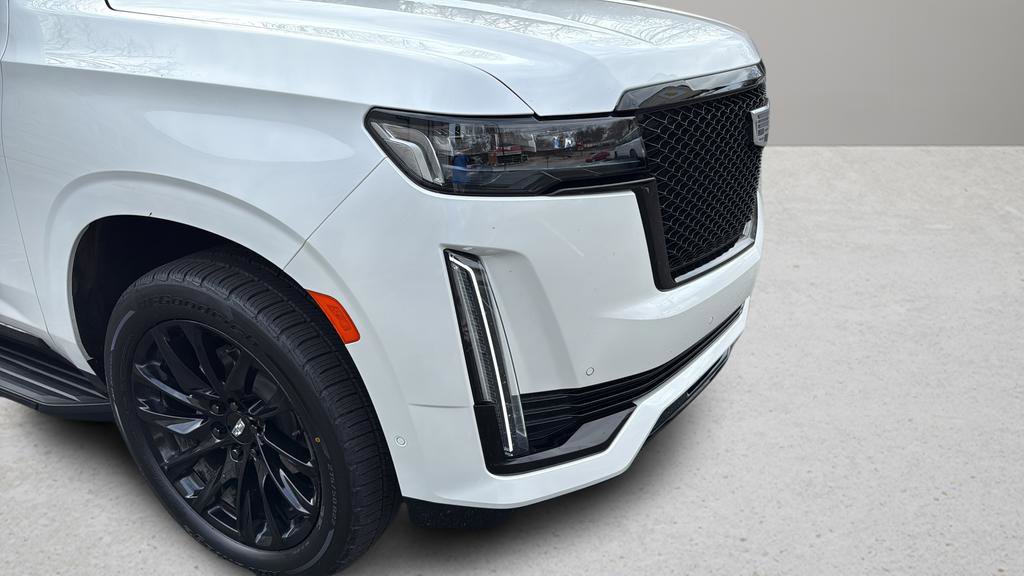 Used 2024 Cadillac Escalade Sport w/ LPO, ONYX Package image 11