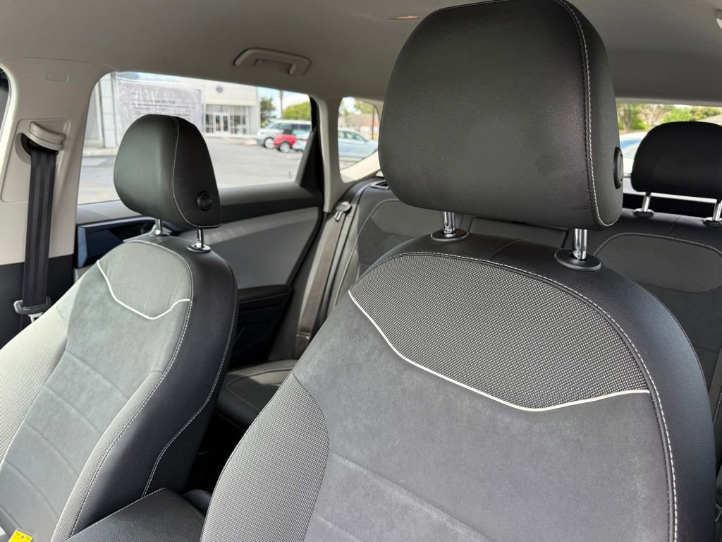 Used 2024 Volkswagen Taos SE image 16