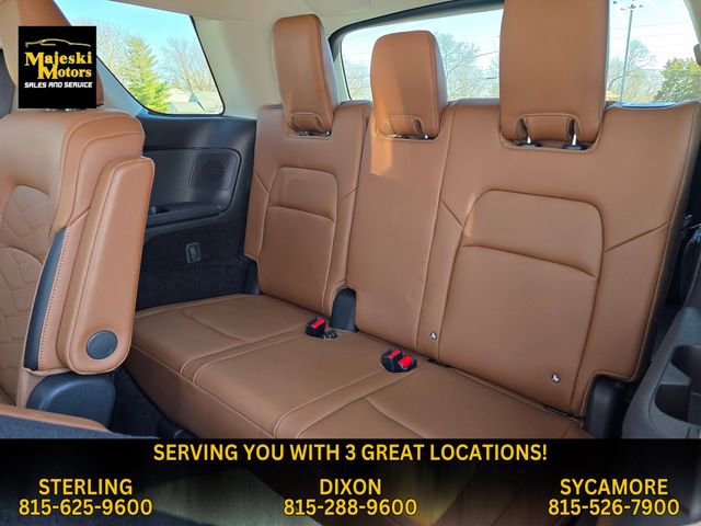 Used 2025 Nissan Pathfinder Platinum image 27