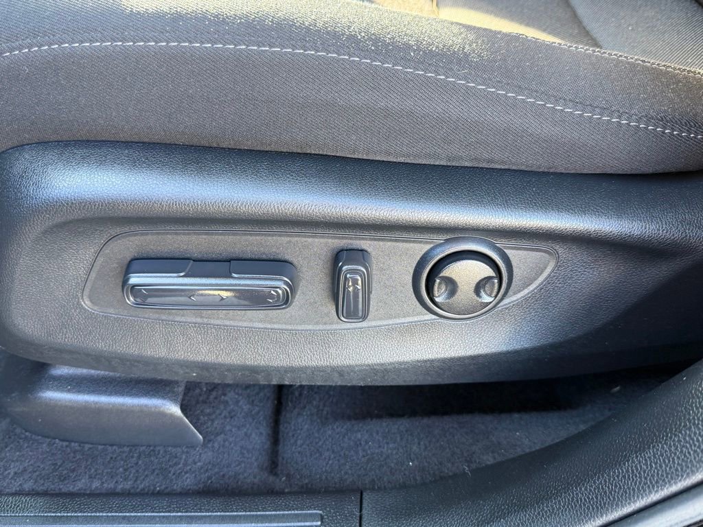 Used 2023 Honda CR-V EX image 28