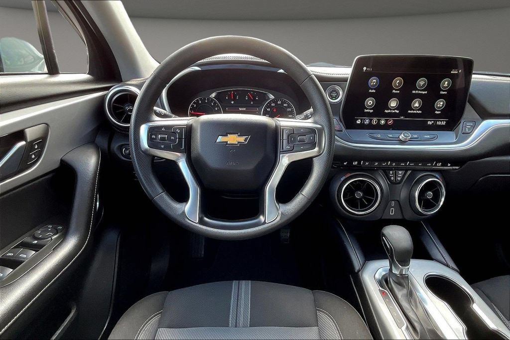 Used 2025 Chevrolet Blazer LT AWD/4WD image 11