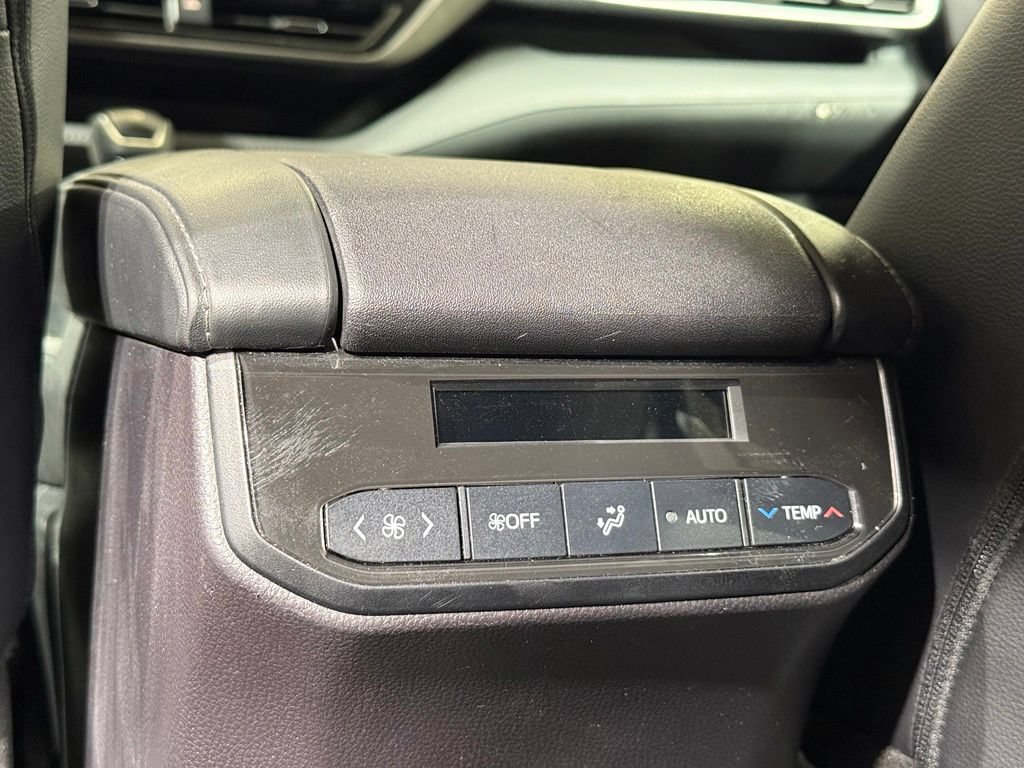 Certified 2024 Toyota Highlander XLE AWD/4WD image 22