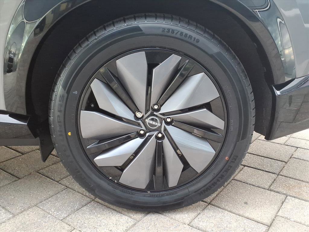 Certified 2023 Nissan Ariya AWD image 10
