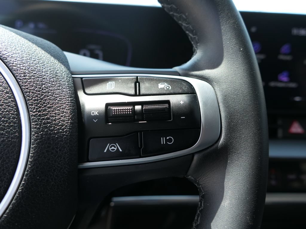 Used 2023 Kia Sportage EX FWD image 15