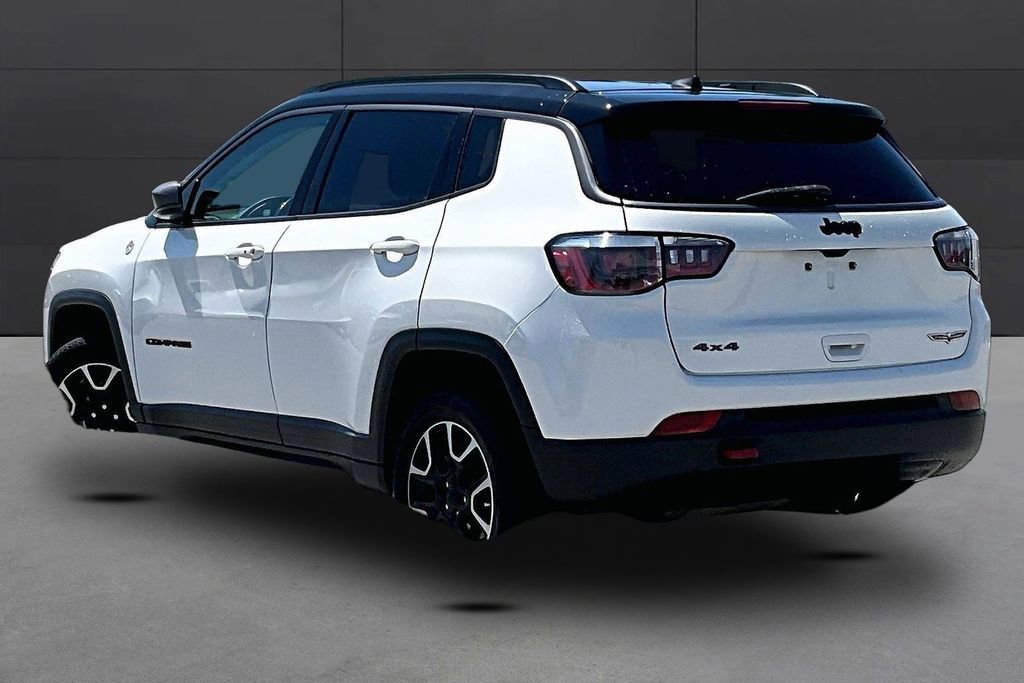 Used 2020 Jeep Compass Trailhawk AWD/4WD image 10