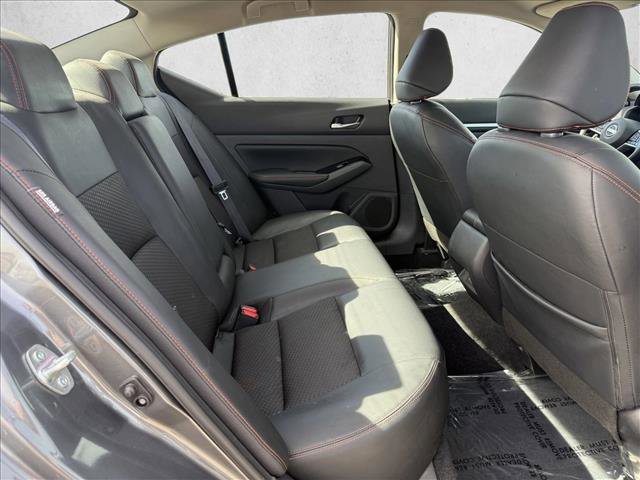 Used 2025 Nissan Altima 2.5 SR image 17