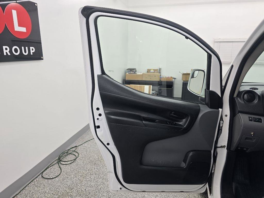 Used 2020 Nissan NV200 SV w/ Back Door Glass Package FWD image 22