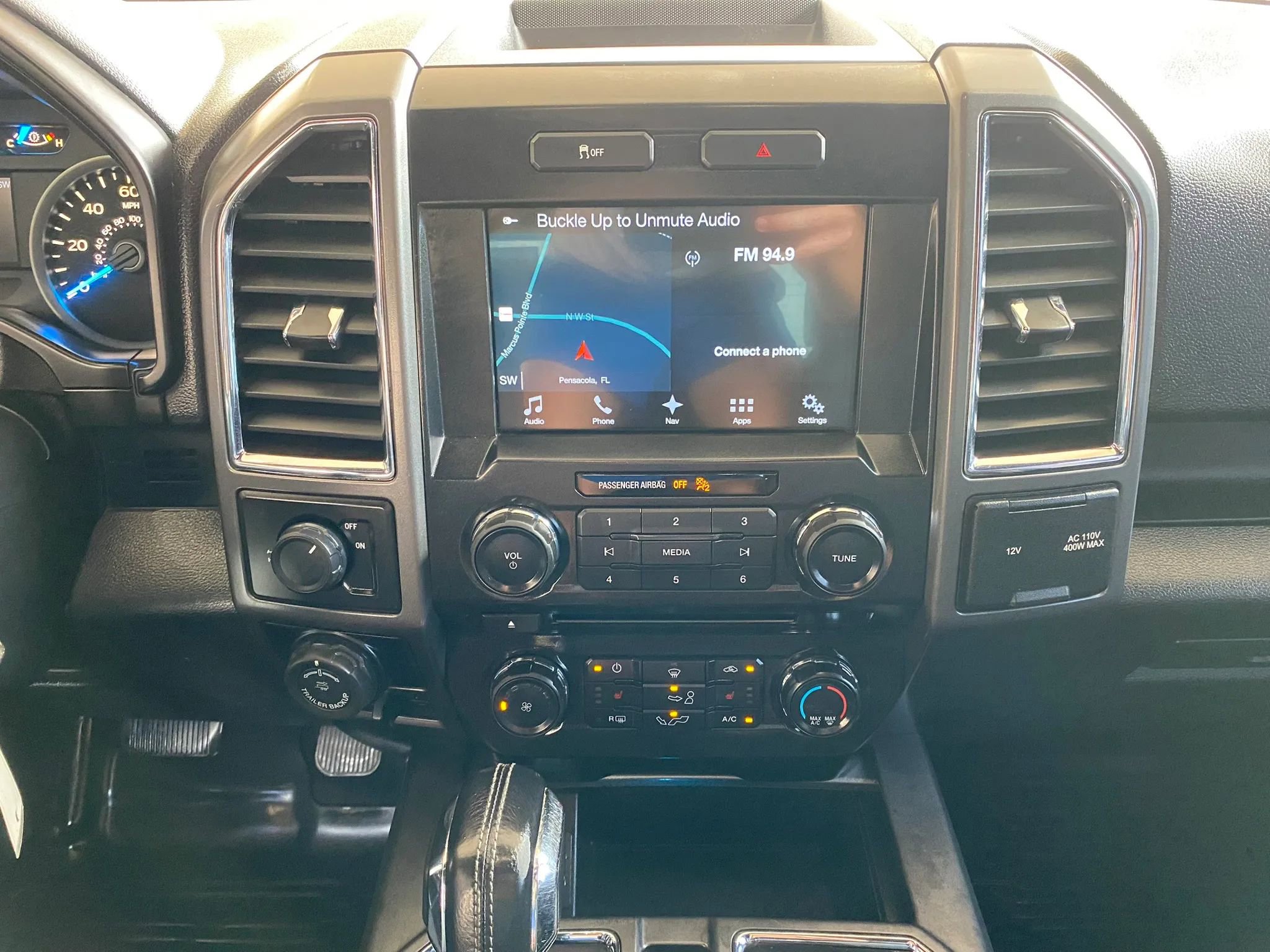 Used 2017 Ford F150 XLT w/ Equipment Group 302A Luxury RWD image 27