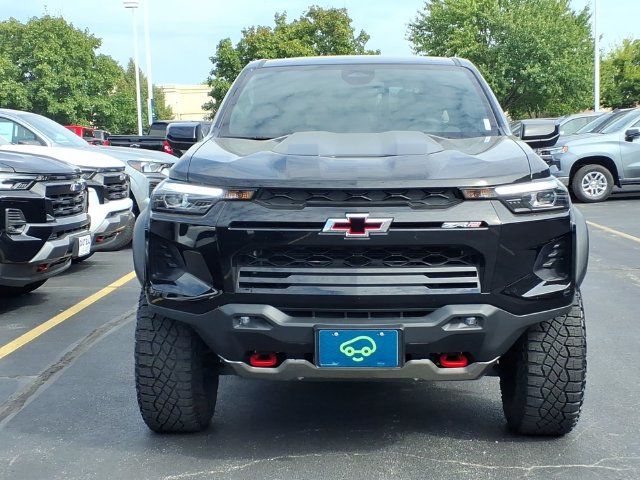 Certified 2023 Chevrolet Colorado ZR2 w/ ZR2 Convenience Package III AWD/4WD image 2